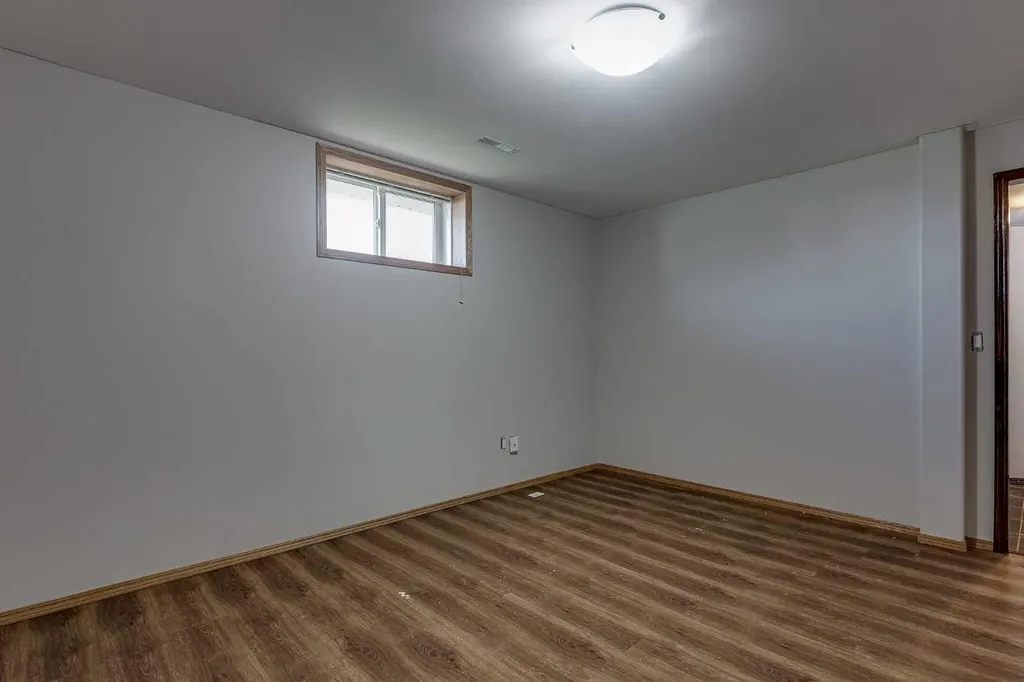 17 Stanford Boulevard Blackfalds AB T0M 0J0