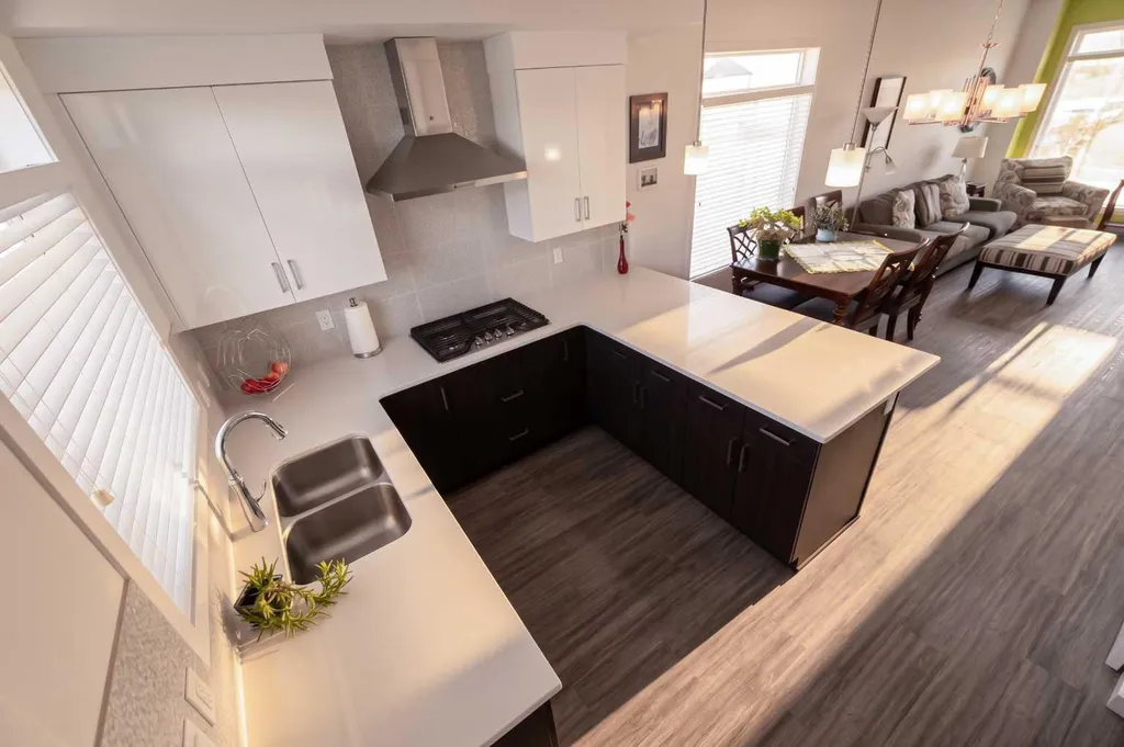 318 Lynx Road N Lethbridge AB T1H 6X8