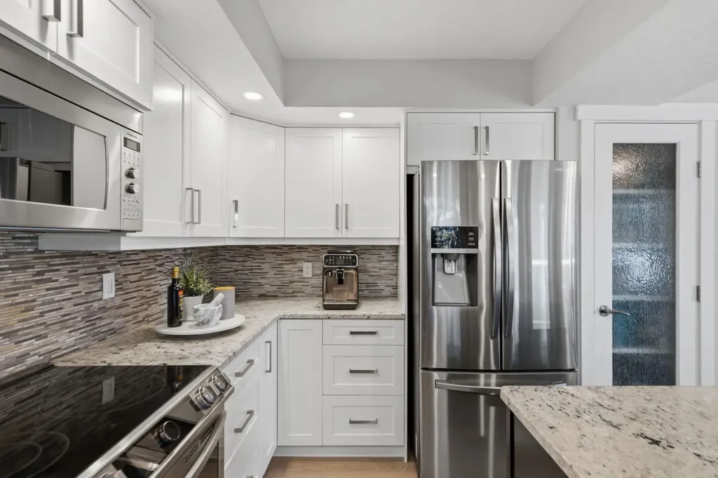 30 Strathcona Road SW Calgary AB T3H 1V5