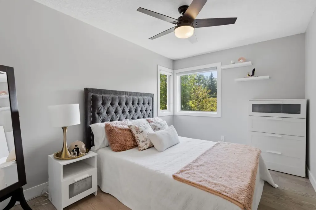30 Strathcona Road SW Calgary AB T3H 1V5