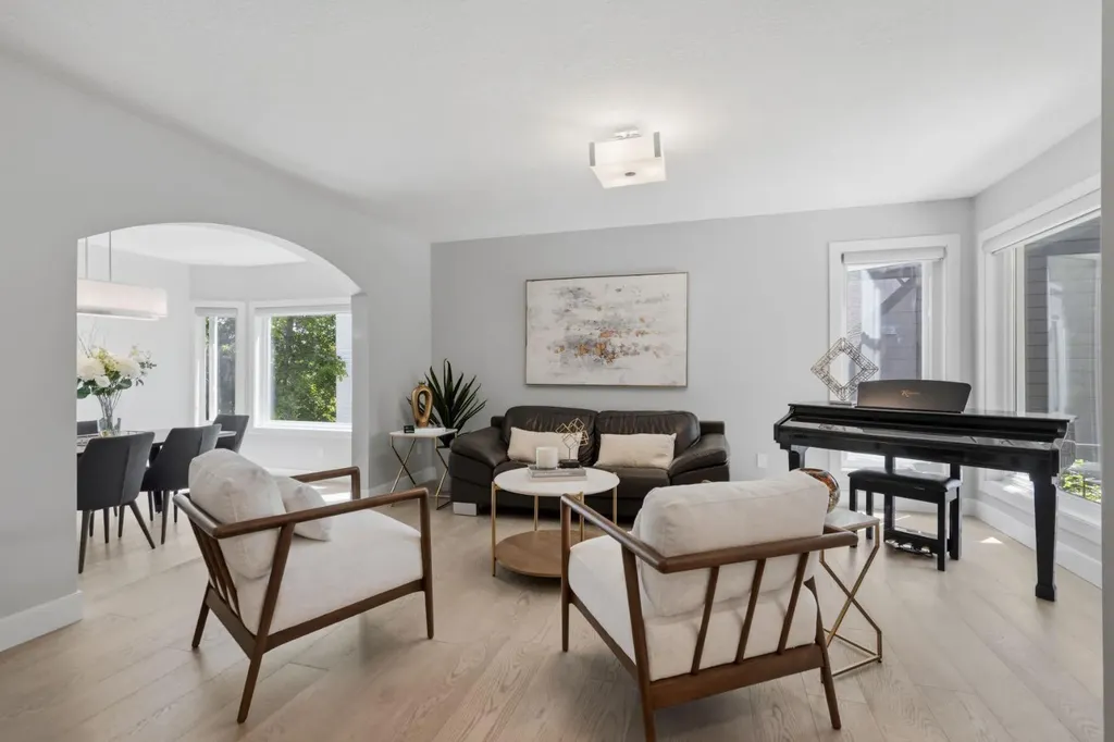 30 Strathcona Road SW Calgary AB T3H 1V5