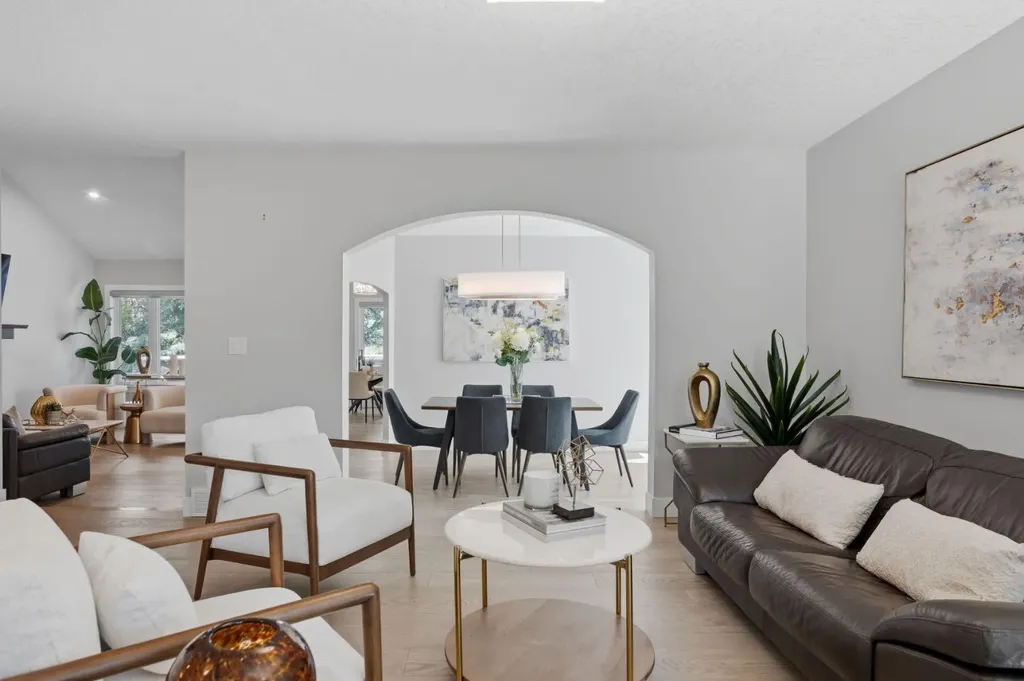 30 Strathcona Road SW Calgary AB T3H 1V5