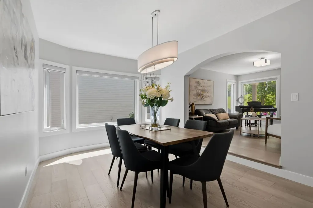 30 Strathcona Road SW Calgary AB T3H 1V5