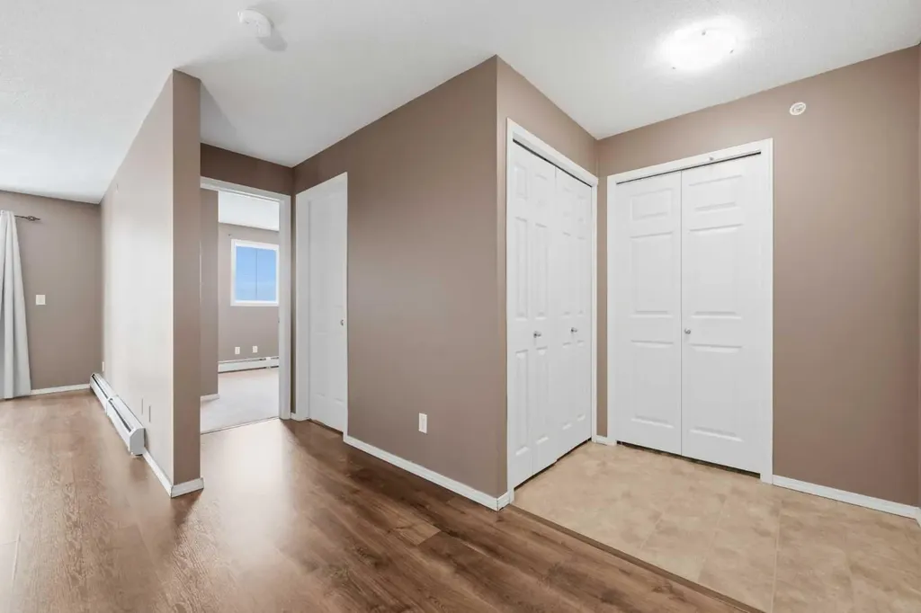 10 Prestwick Bay SE Calgary AB T2Z 0B3