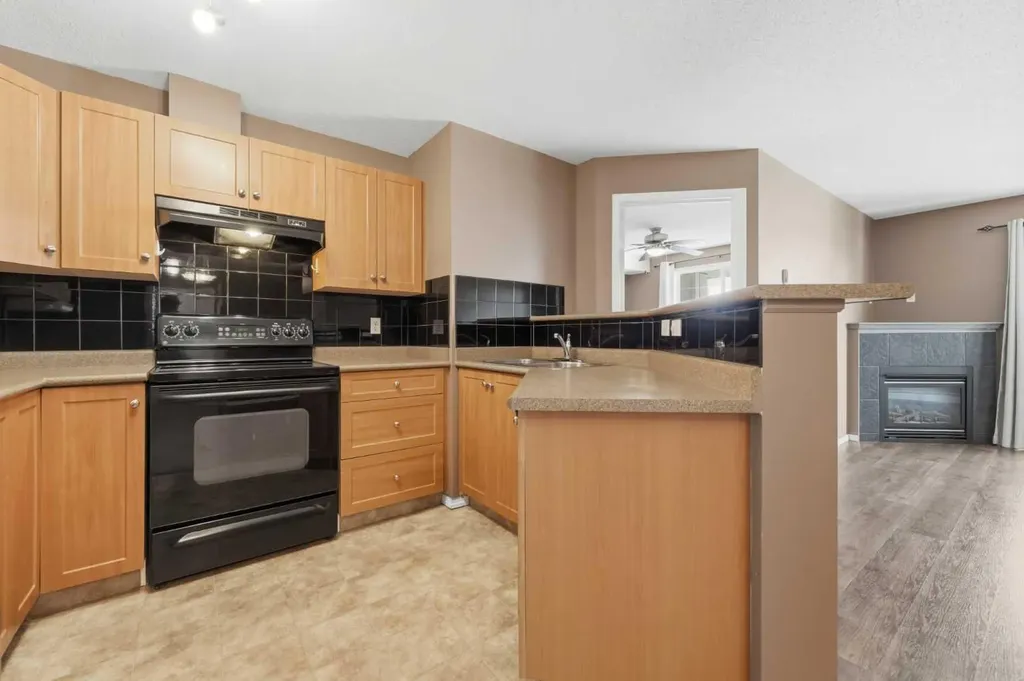 10 Prestwick Bay SE Calgary AB T2Z 0B3