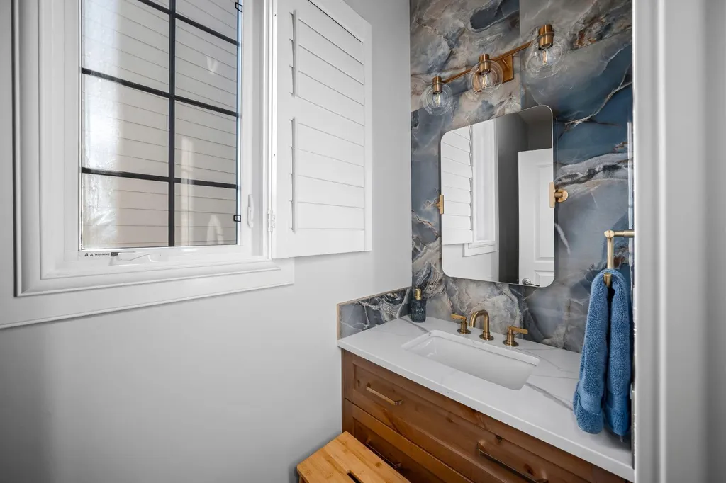 29 Mary Dover Drive SW Calgary AB T3E 7M6