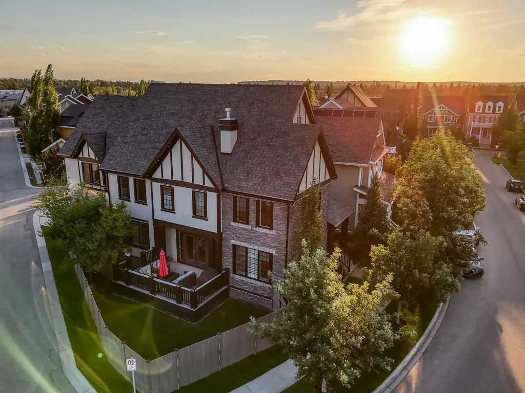 29 Mary Dover Drive SW Calgary AB T3E 7M6