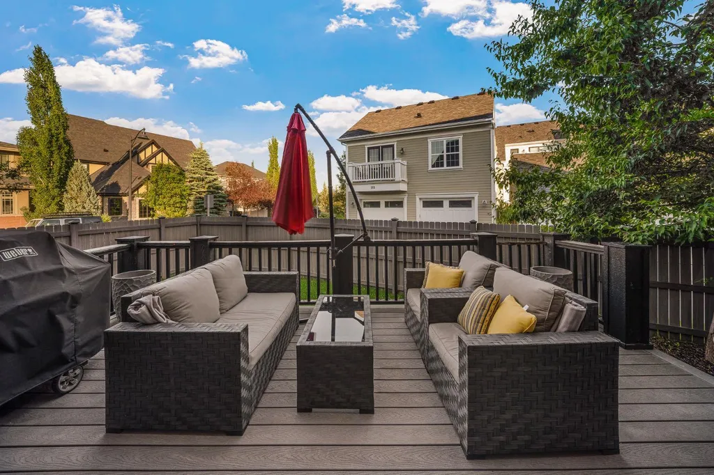 29 Mary Dover Drive SW Calgary AB T3E 7M6