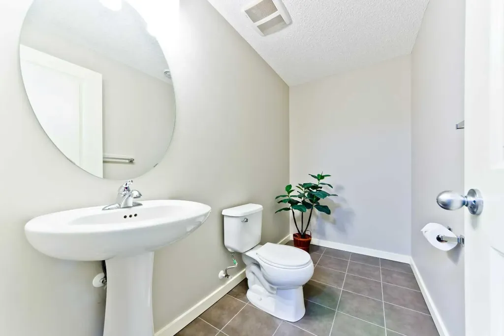 148 Walden Square SE Calgary AB T2X 0R9