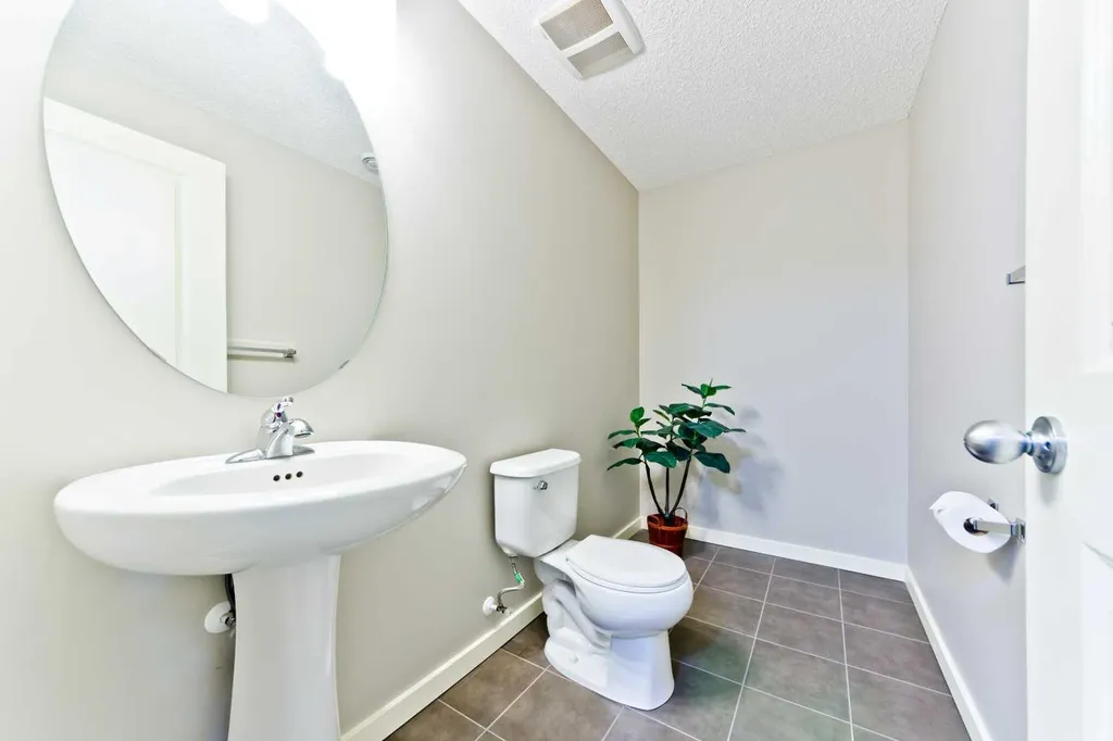 148 Walden Square SE Calgary AB T2X 0R9