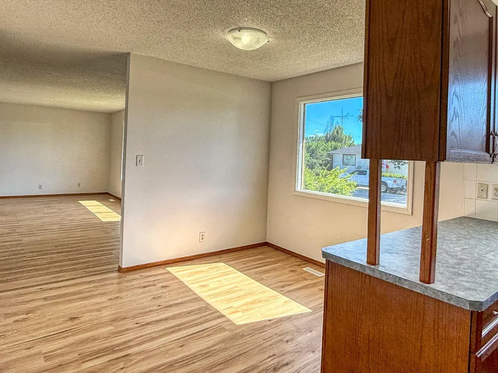 212 Aberdeen Avenue Carbon AB T0M 0A0