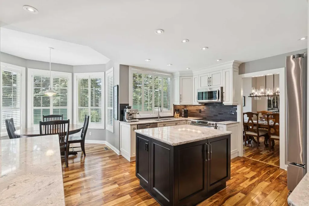 947 Shawnee Drive SW Calgary AB T2Y2G9