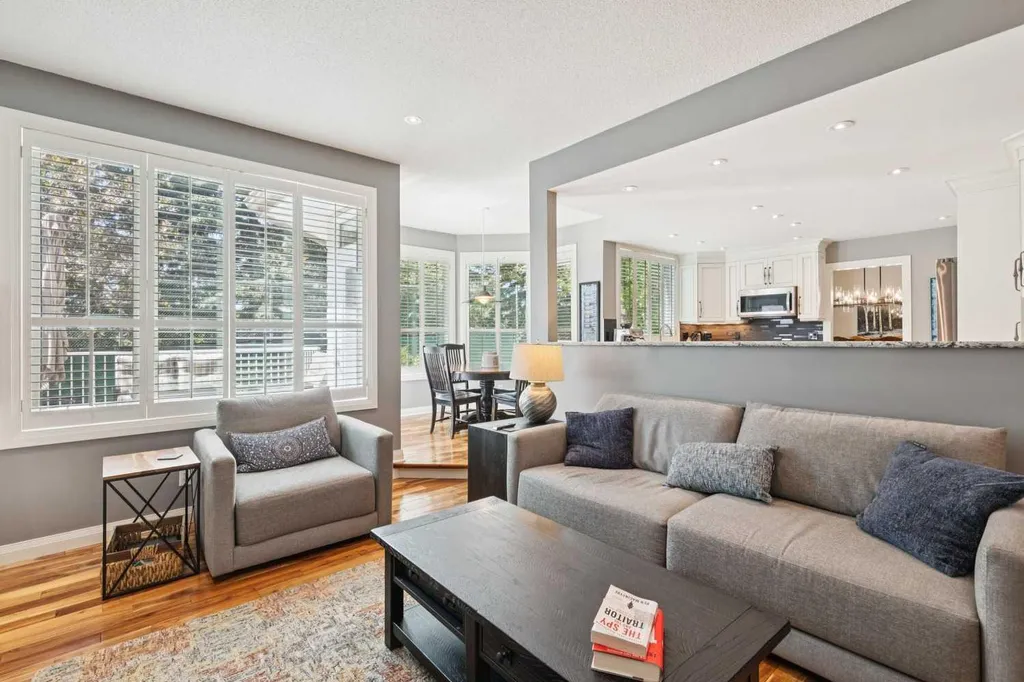 947 Shawnee Drive SW Calgary AB T2Y2G9