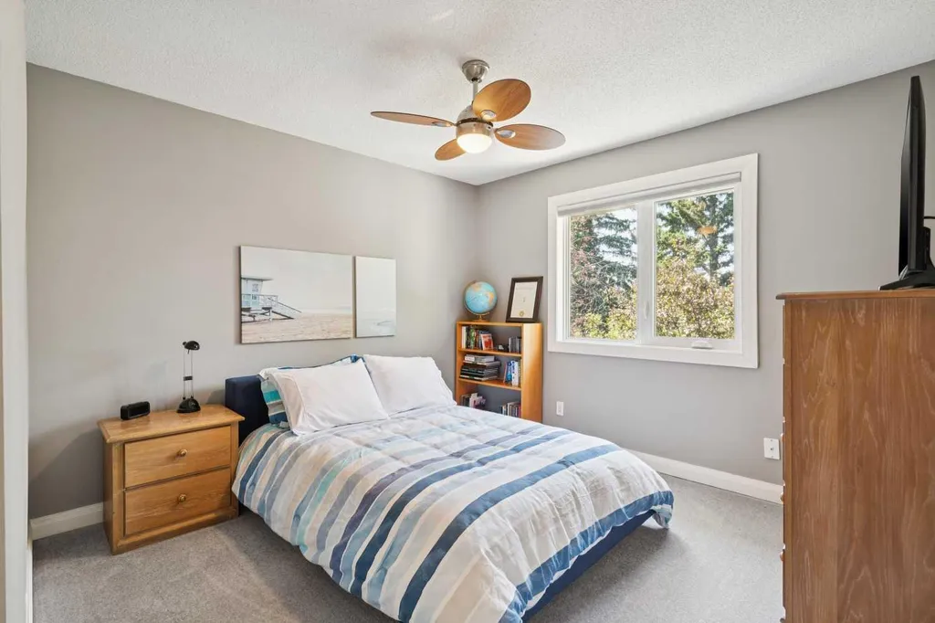 947 Shawnee Drive SW Calgary AB T2Y2G9