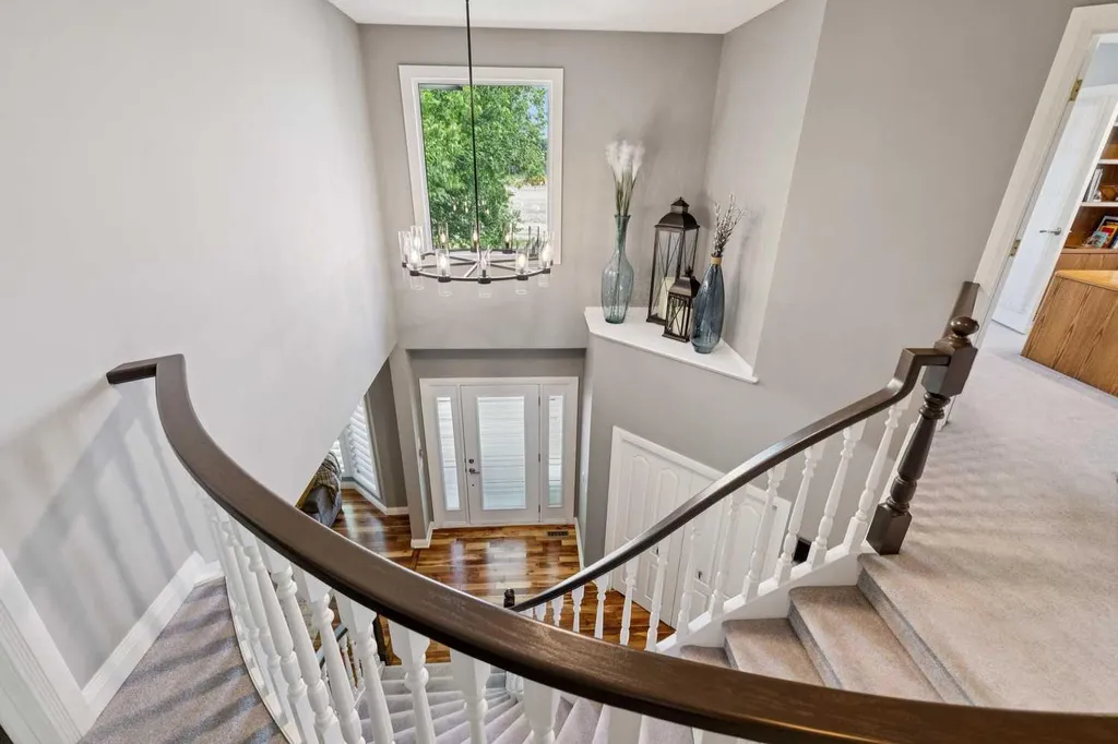 947 Shawnee Drive SW Calgary AB T2Y2G9
