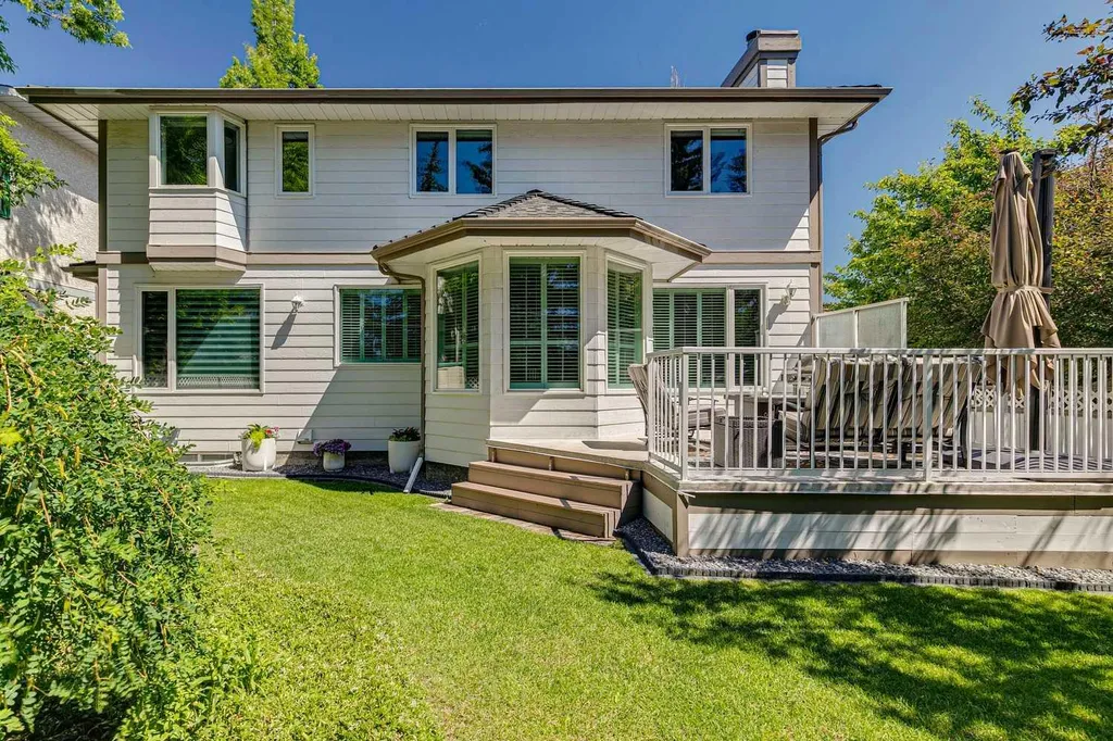 947 Shawnee Drive SW Calgary AB T2Y2G9