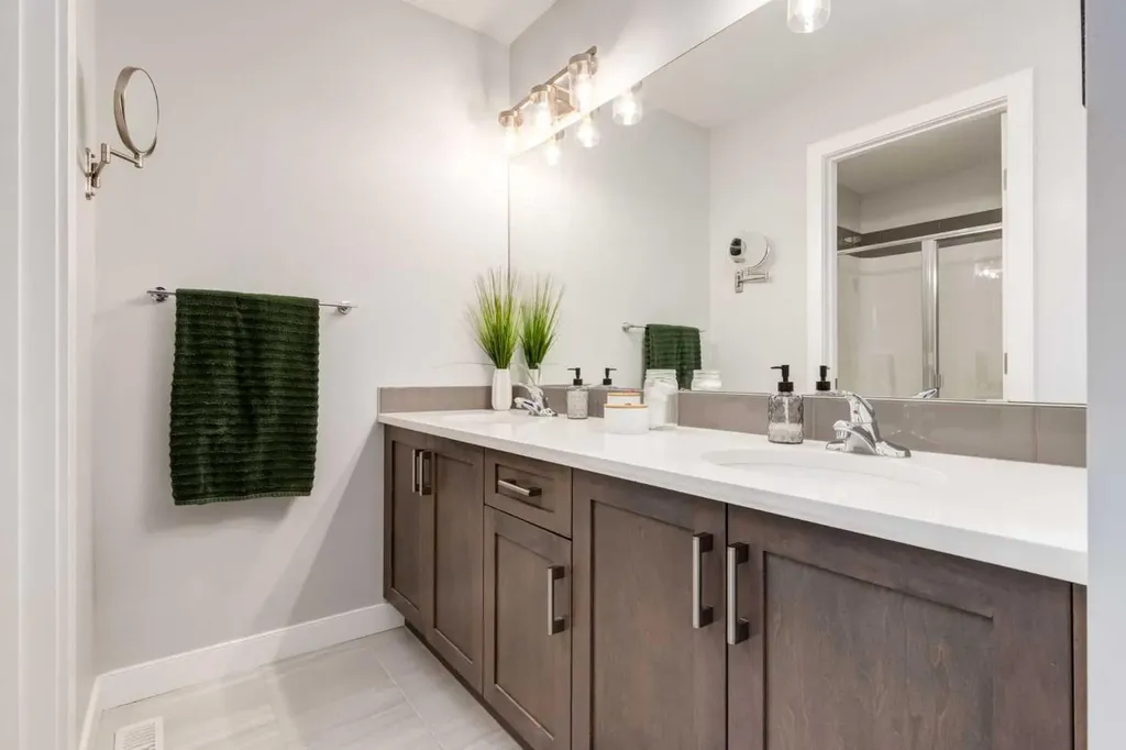 1014 Carrington Boulevard NW Calgary AB T3P 1L8