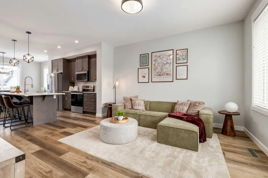 1014 Carrington Boulevard NW Calgary AB T3P 1L8