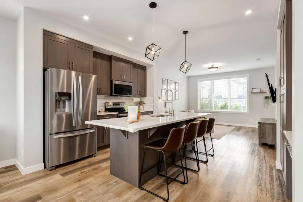 1014 Carrington Boulevard NW Calgary AB T3P 1L8