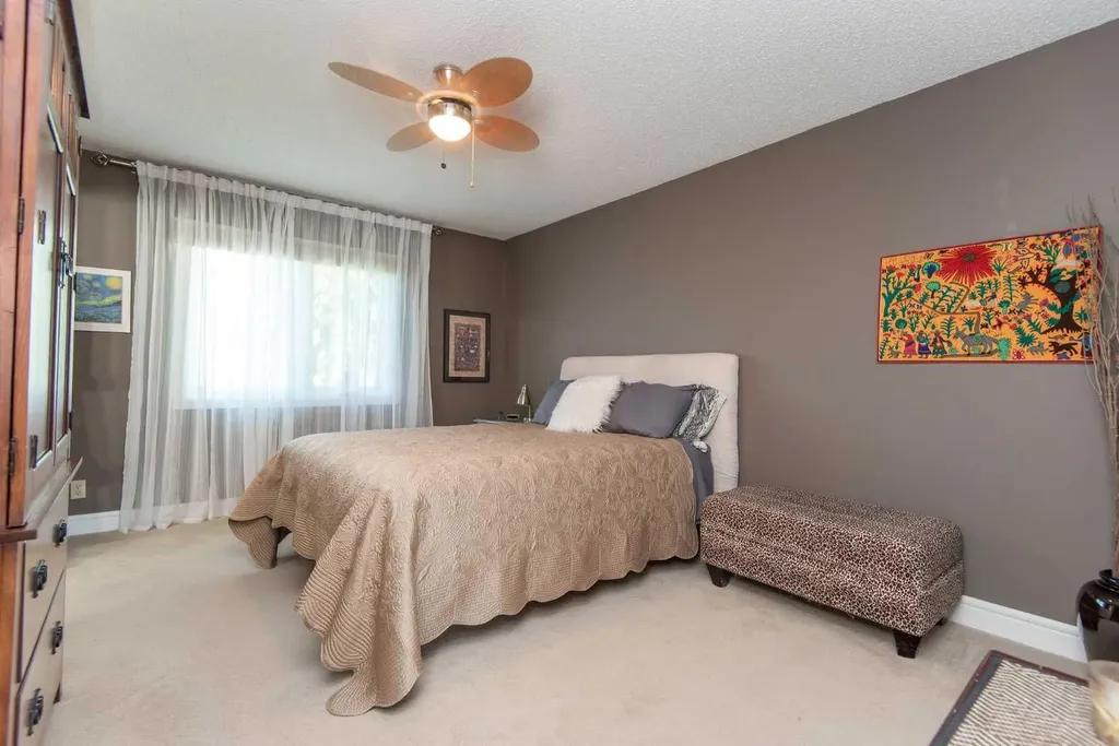 89 Mccullough Crescent Red Deer AB T4R 1S5