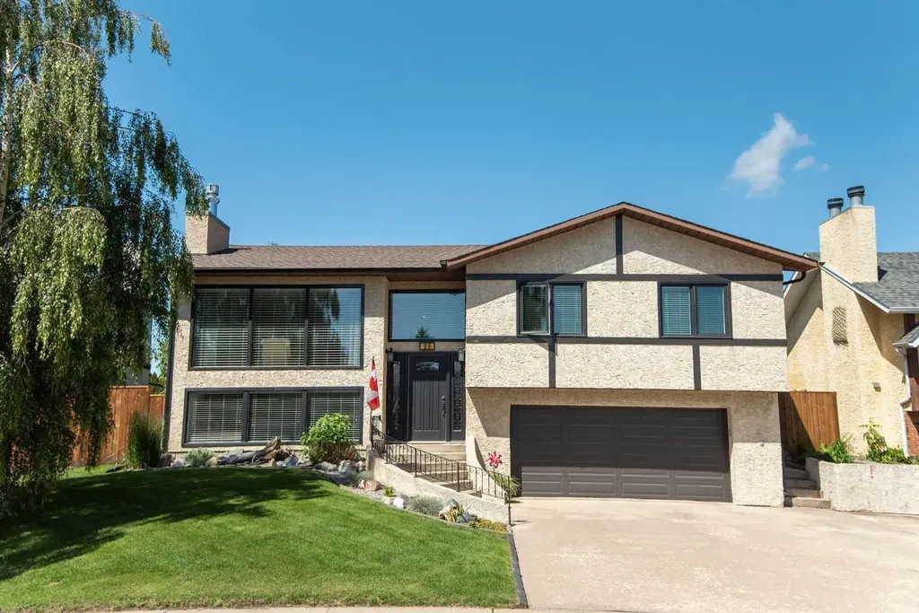 89 Mccullough Crescent Red Deer AB T4R 1S5