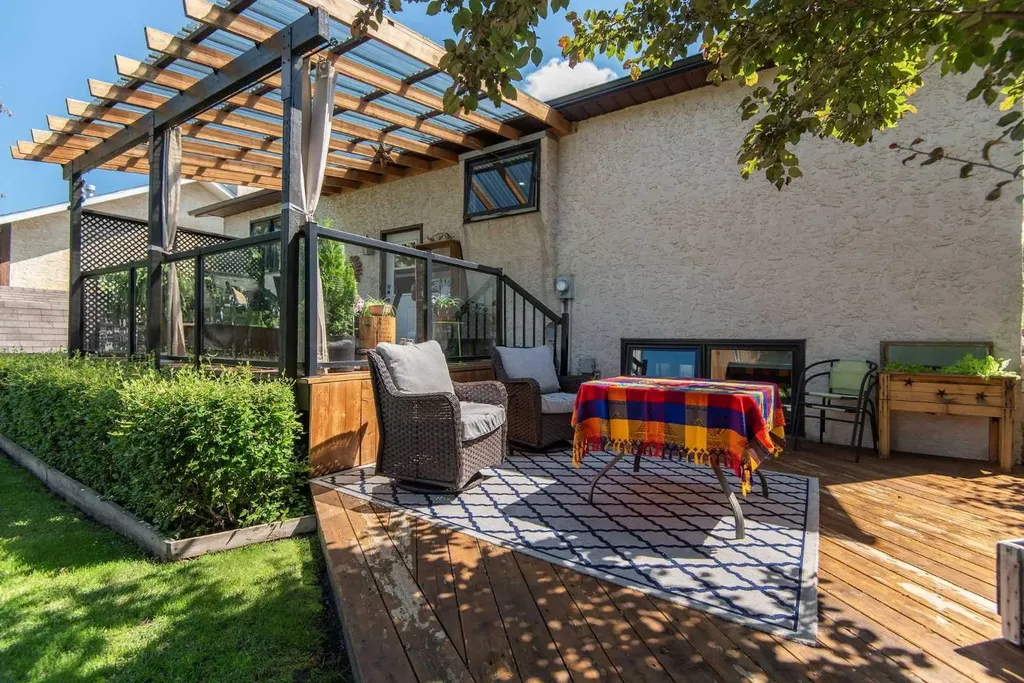 89 Mccullough Crescent Red Deer AB T4R 1S5