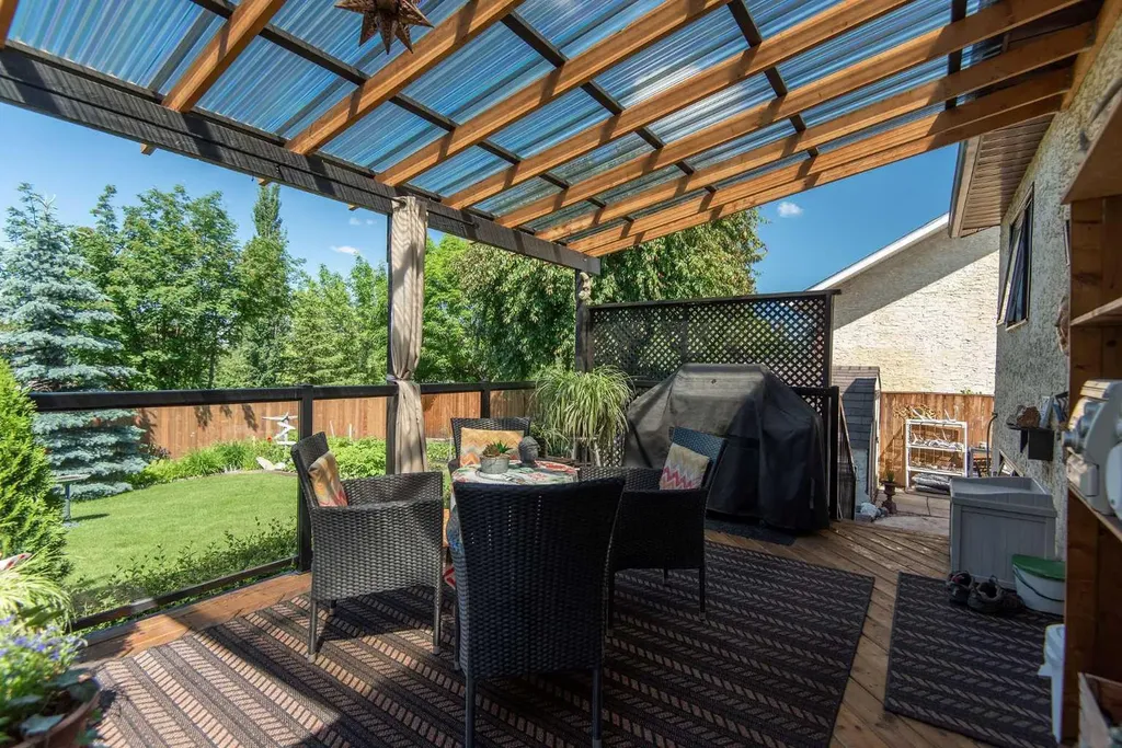 89 Mccullough Crescent Red Deer AB T4R 1S5