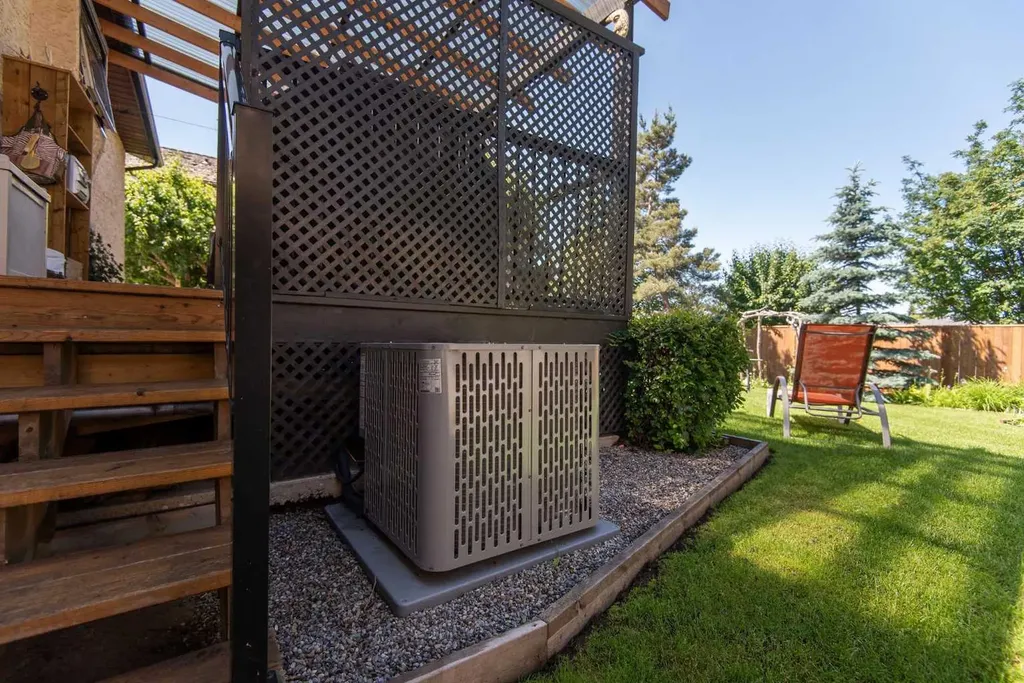 89 Mccullough Crescent Red Deer AB T4R 1S5
