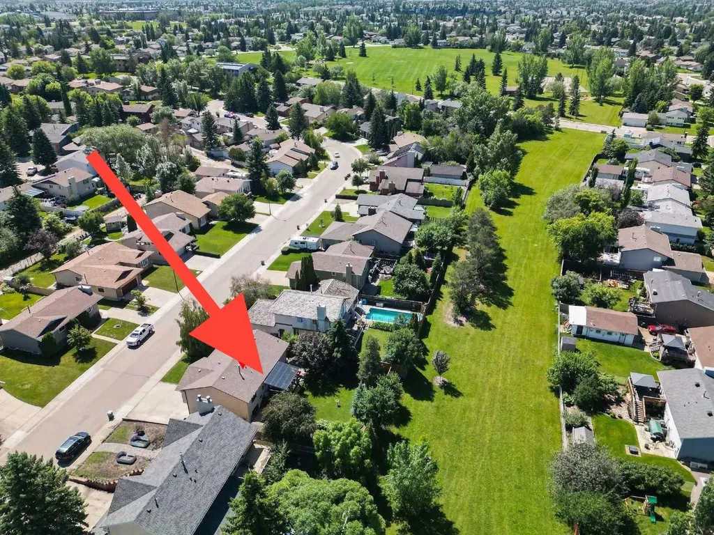 89 Mccullough Crescent Red Deer AB T4R 1S5
