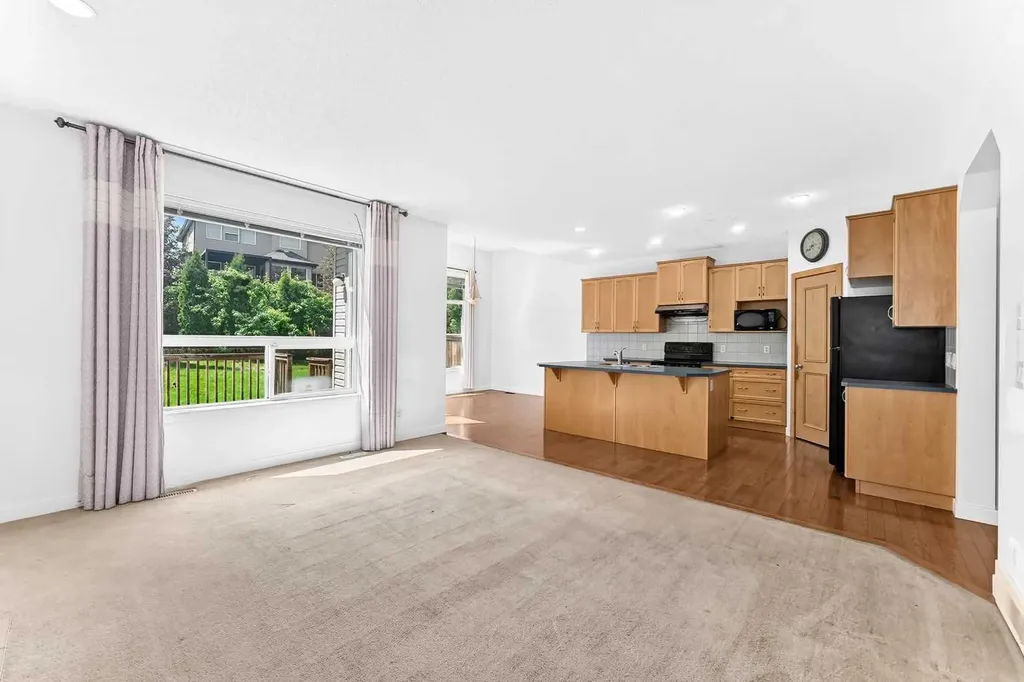 80 Cranridge Crescent SE Calgary AB T2M 0J3