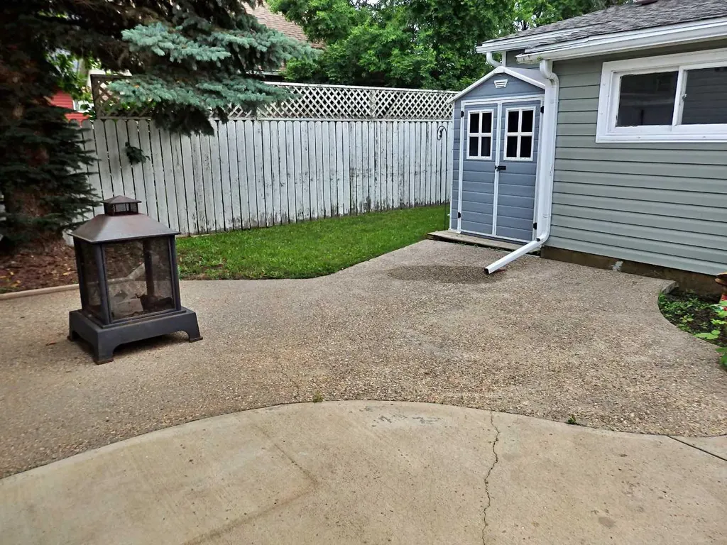4813 48a Street Vermilion AB T9X 1T4