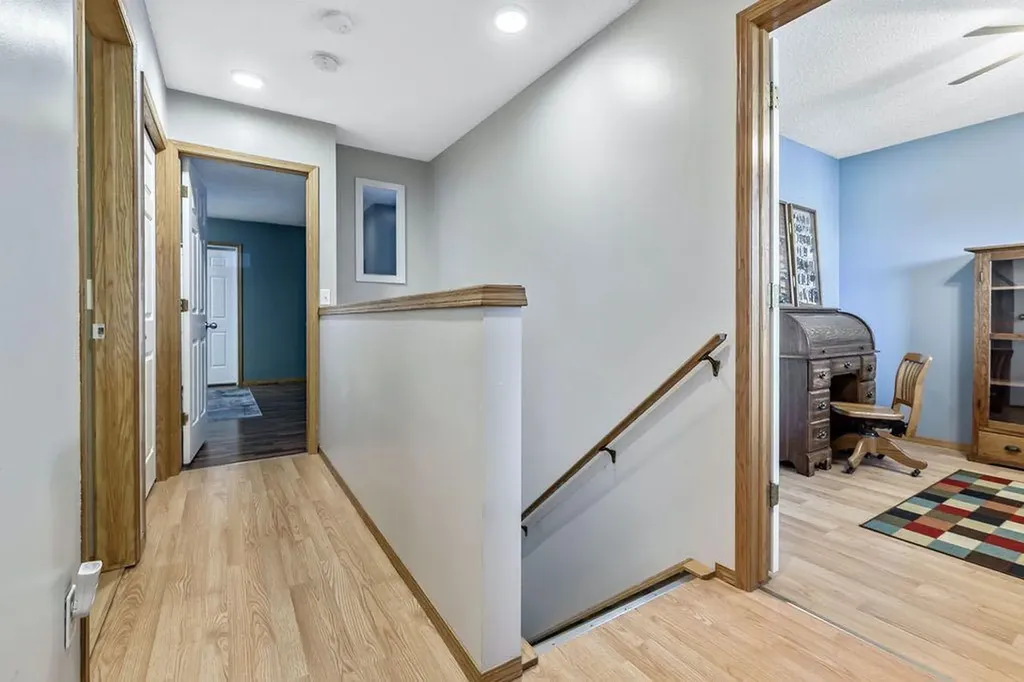 24 Cimarron Meadows Road Okotoks AB T1S 1T1