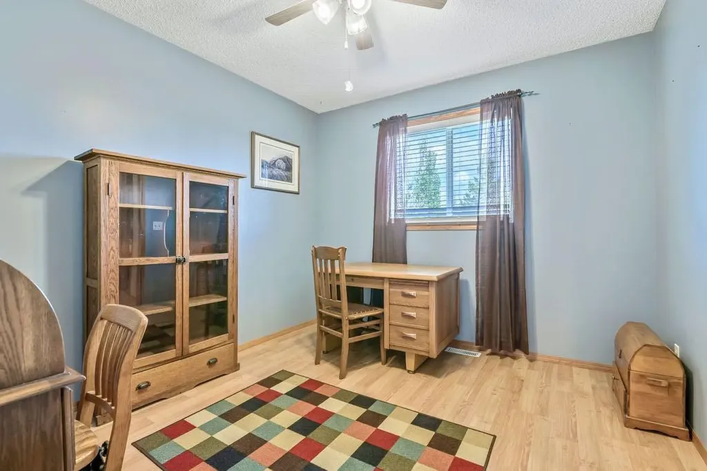 24 Cimarron Meadows Road Okotoks AB T1S 1T1