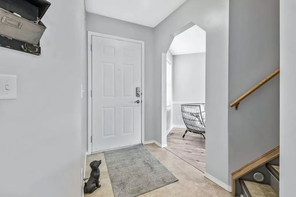 24 Cimarron Meadows Road Okotoks AB T1S 1T1