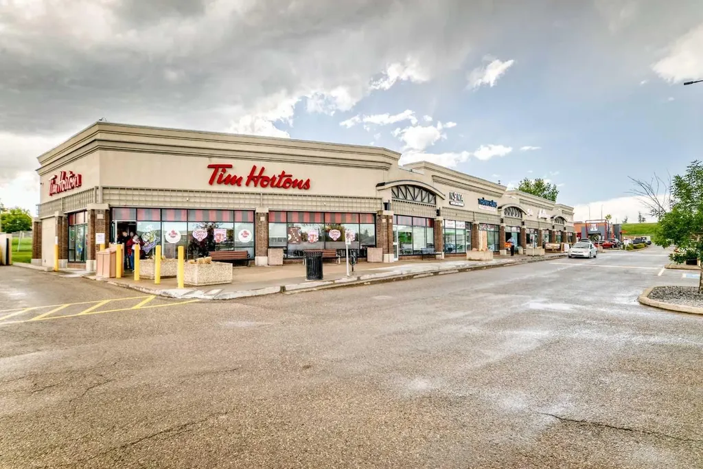 175 Manora Place NE Calgary AB T2A 5P7