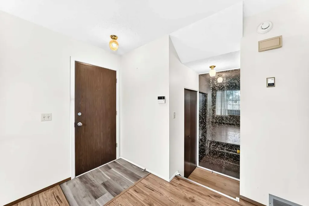 175 Manora Place NE Calgary AB T2A 5P7