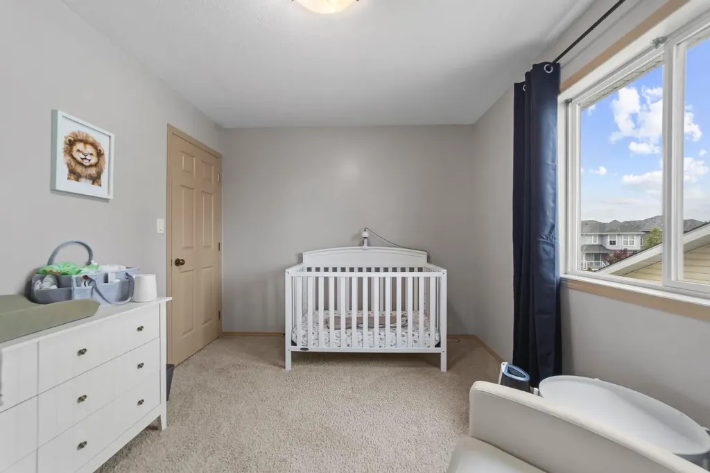 6810 39 Avenue Close Camrose AB T4V5A8