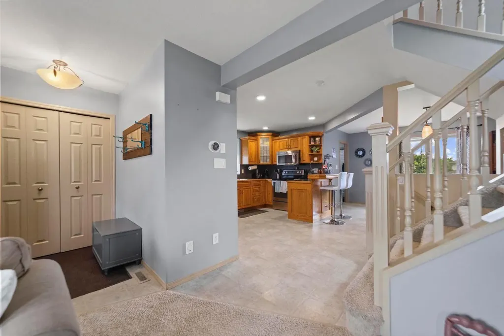 6810 39 Avenue Close Camrose AB T4V5A8