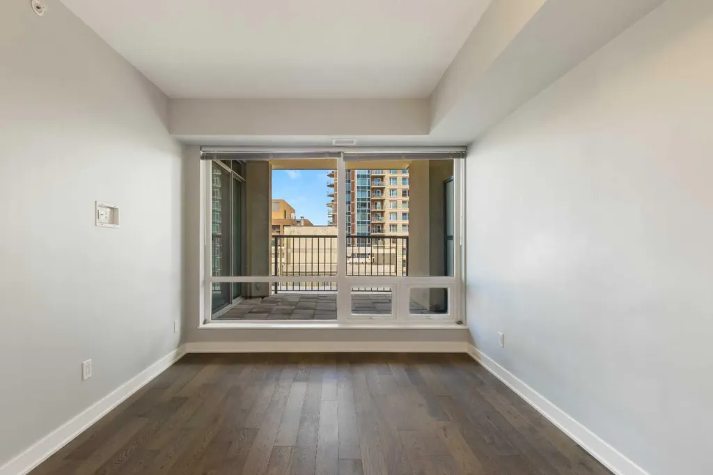 930 6 Avenue SW Calgary AB T2J 1J3