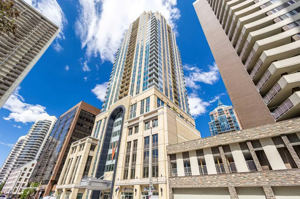 930 6 Avenue SW Calgary AB T2J 1J3