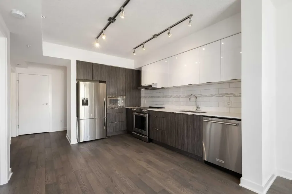 930 6 Avenue SW Calgary AB T2J 1J3