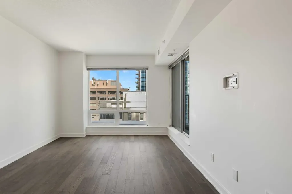 930 6 Avenue SW Calgary AB T2J 1J3
