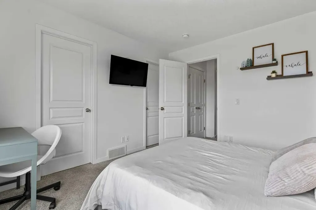8141 Masters Boulevard SE Calgary AB T3M 2M1