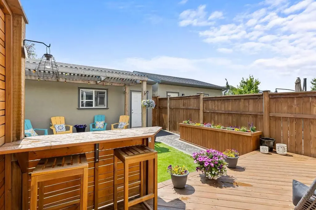 8141 Masters Boulevard SE Calgary AB T3M 2M1