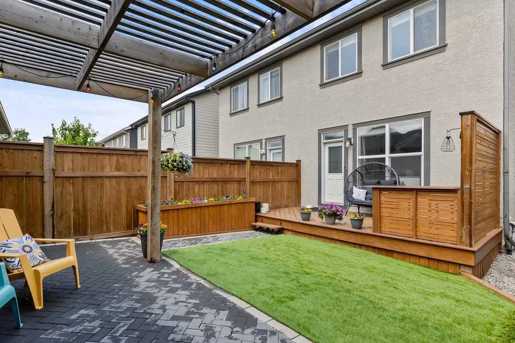 8141 Masters Boulevard SE Calgary AB T3M 2M1