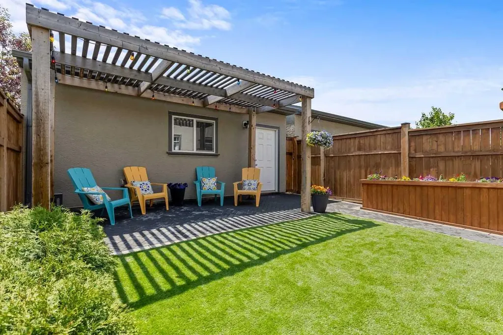 8141 Masters Boulevard SE Calgary AB T3M 2M1