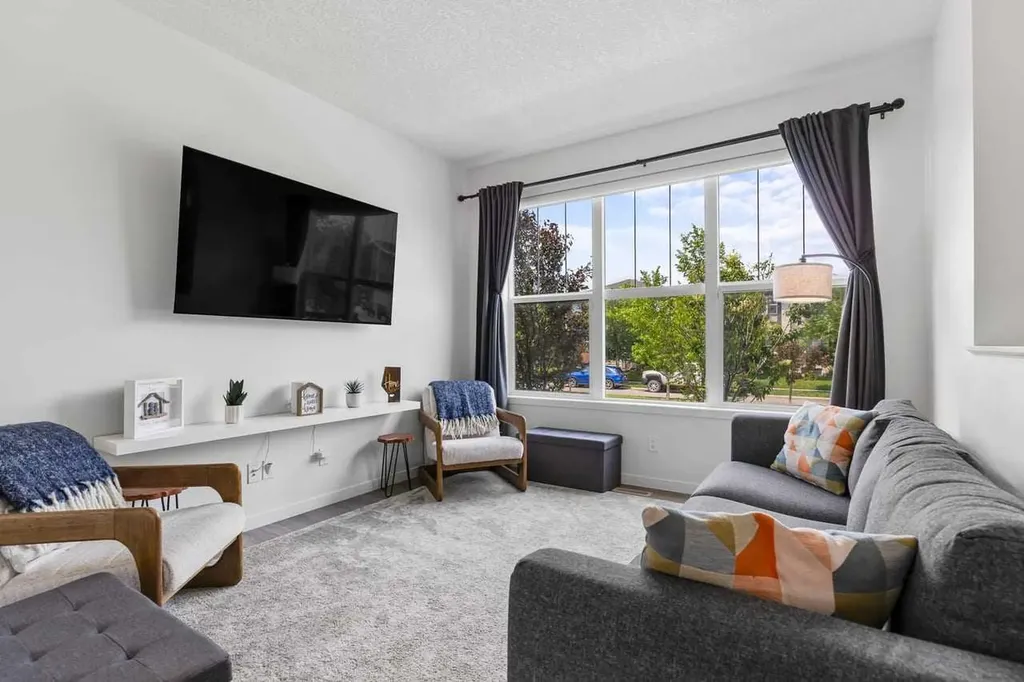 8141 Masters Boulevard SE Calgary AB T3M 2M1