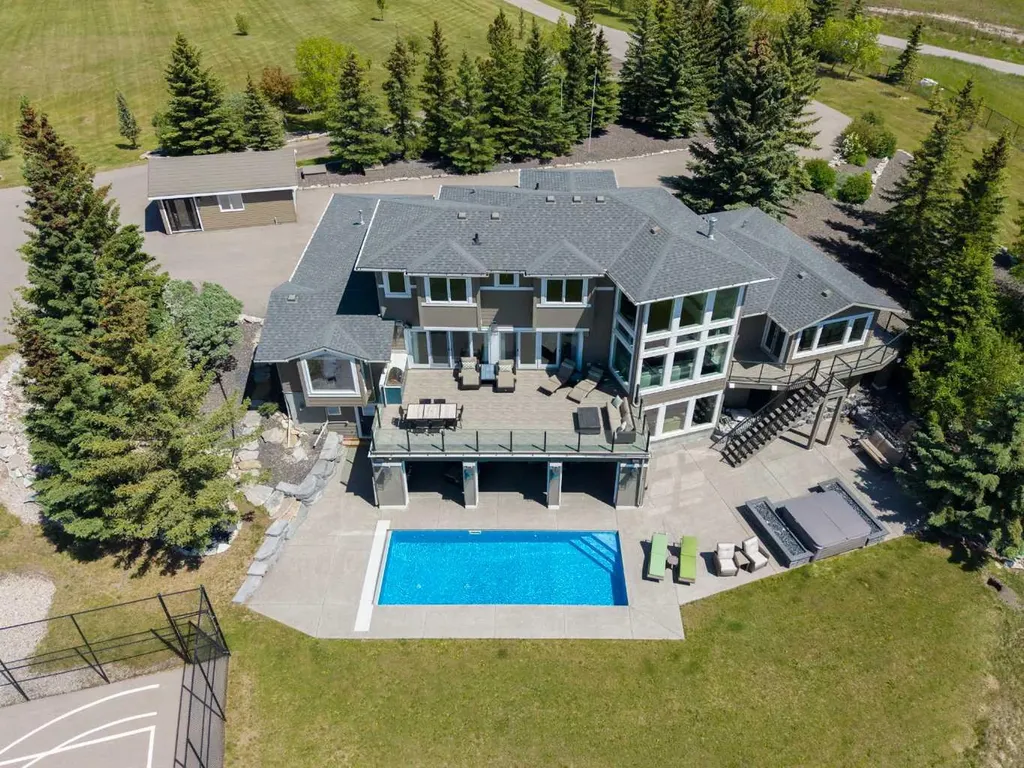 40257 Big Hill Road Rural Rocky View County AB T4C 2W4