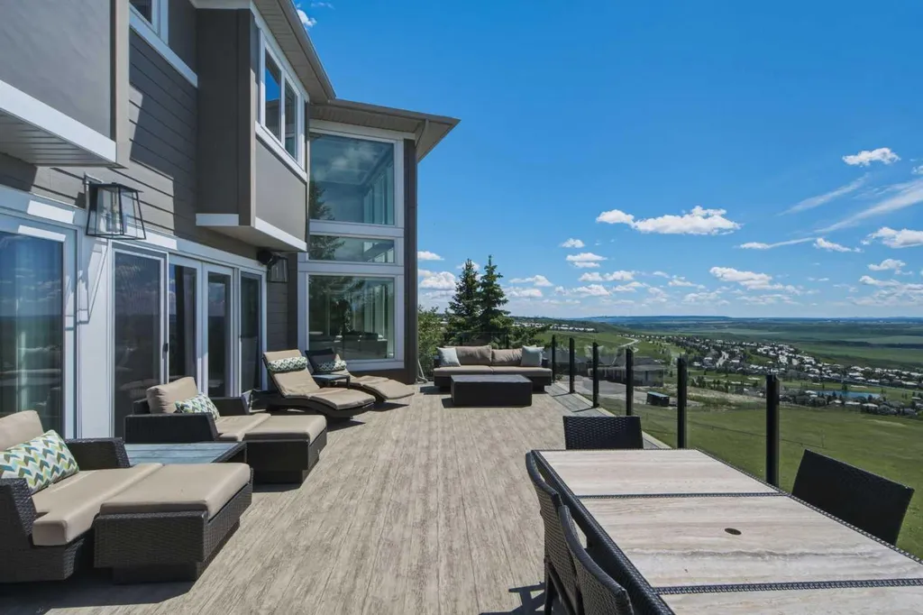 40257 Big Hill Road Rural Rocky View County AB T4C 2W4