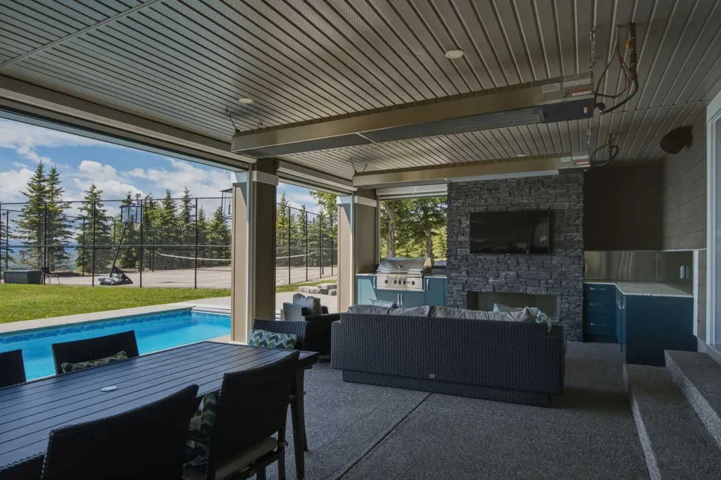 40257 Big Hill Road Rural Rocky View County AB T4C 2W4